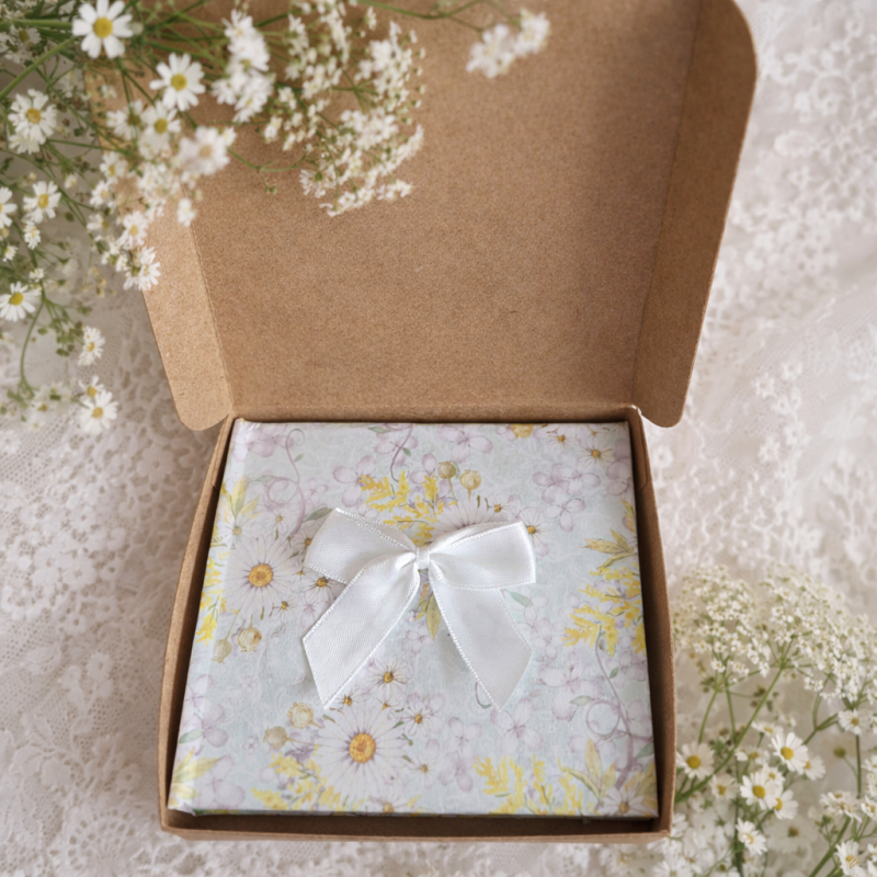Handmade Floral Notebook - Daisy
