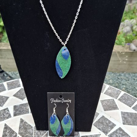 Fashion Accessory Belt with Matching Necklace and Earring Set in green and Blue Sparkle