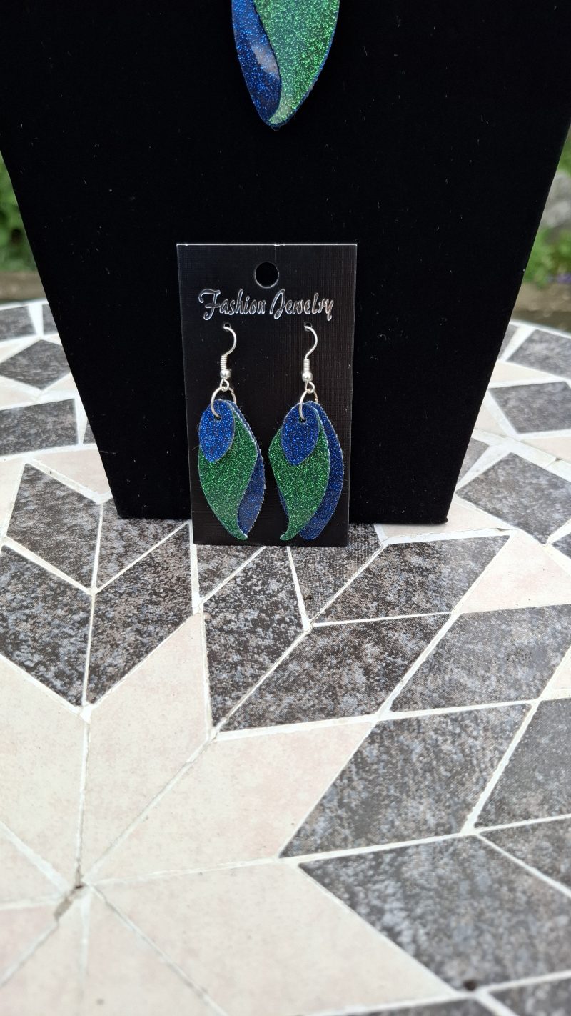 Fashion Accessory Belt with Matching Necklace and Earring Set in green and Blue Sparkle