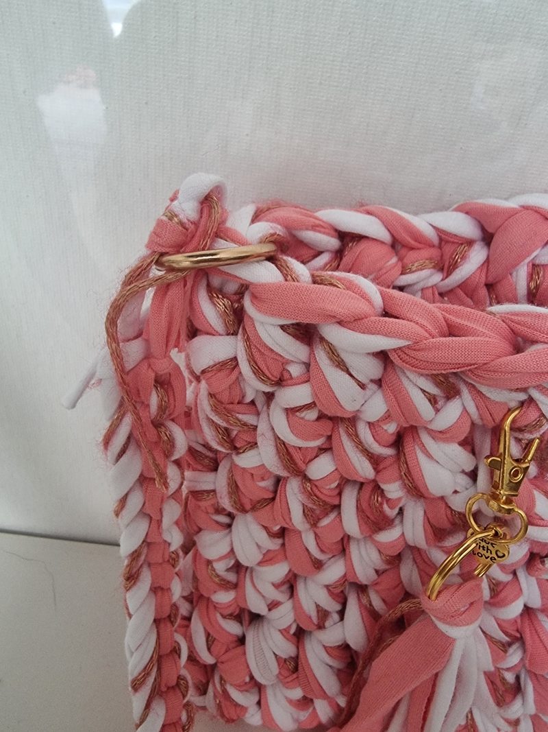 Crochet handbag in Pink, White & Gold with detachable tassle keyring