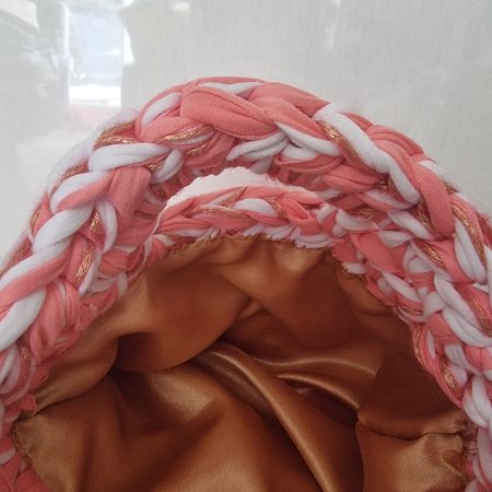Crochet handbag in Pink, White & Gold with detachable tassle keyring