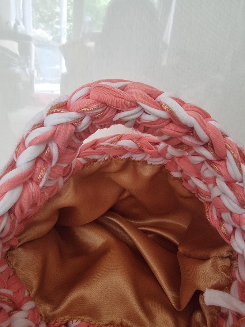Crochet handbag in Pink, White & Gold with detachable tassle keyring