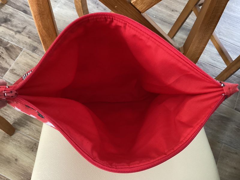 Medium Size Fabric Lined Red Scotty Dog Themed Zipped Purse/ Make Up Cosmetic Travel Bag/Pouch