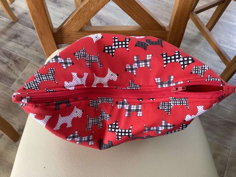 Medium Size Fabric Lined Red Scotty Dog Themed Zipped Purse/ Make Up Cosmetic Travel Bag/Pouch