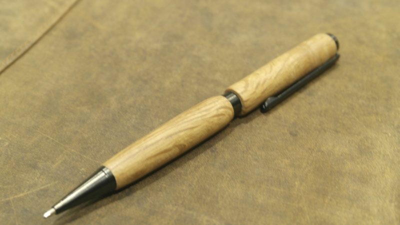 Handmade Oak Burl Pen