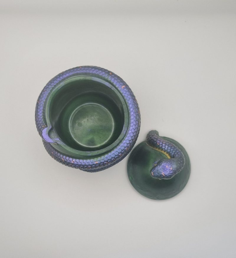 Snake egg pot