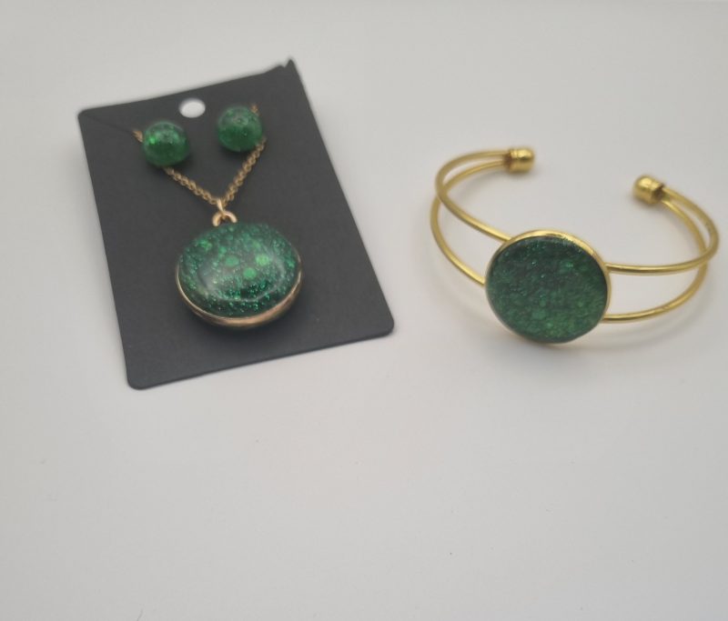 Emerald jewellery set