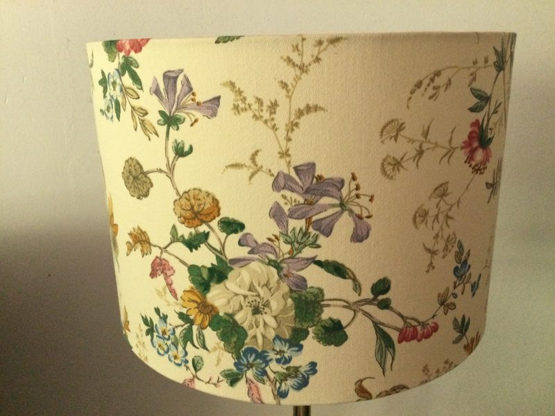 Country Cottage – Drum Shade 30cm diameter x 20cm high. Free delivery