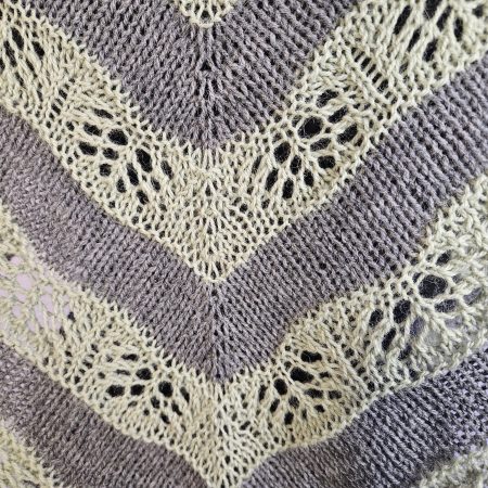 Handknitted shawl from wool & alpaca blend.