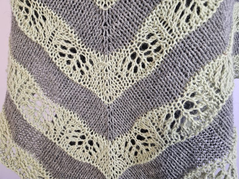 Handknitted shawl from wool & alpaca blend.
