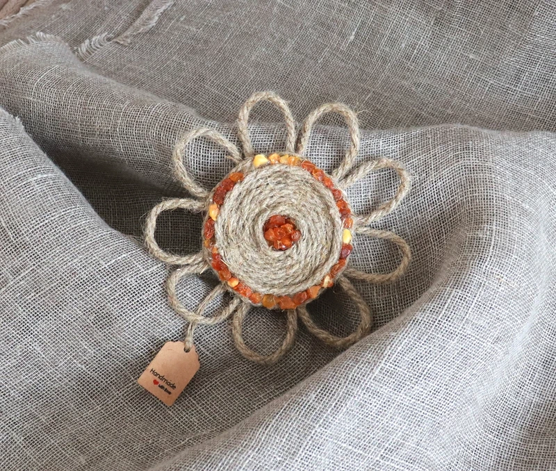 Northern Sun - Handmade Linen Amber Brooch – Sun Floral Design, Natural Materials