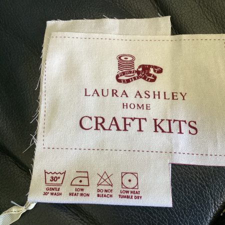 Gorgeous Thick Classic Laura Ashley Inspired Pretty Cotton Fabric Apron (see description)