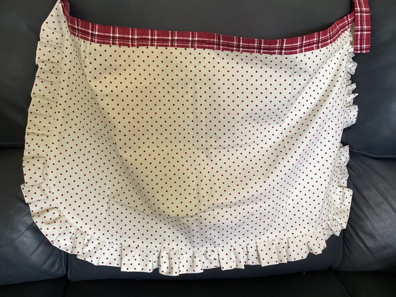 Gorgeous Thick Classic Laura Ashley Inspired Pretty Cotton Fabric Apron (see description)