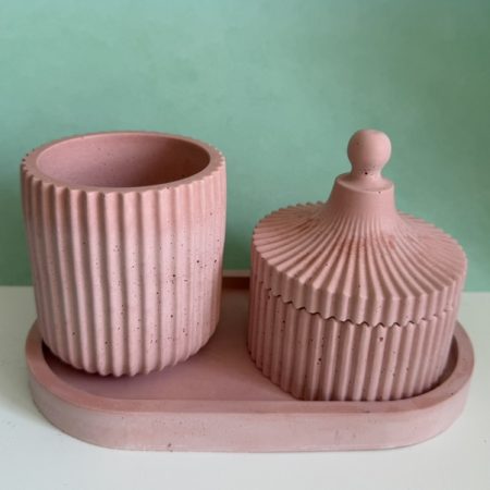 Trinket tray with Lidded pot and pot