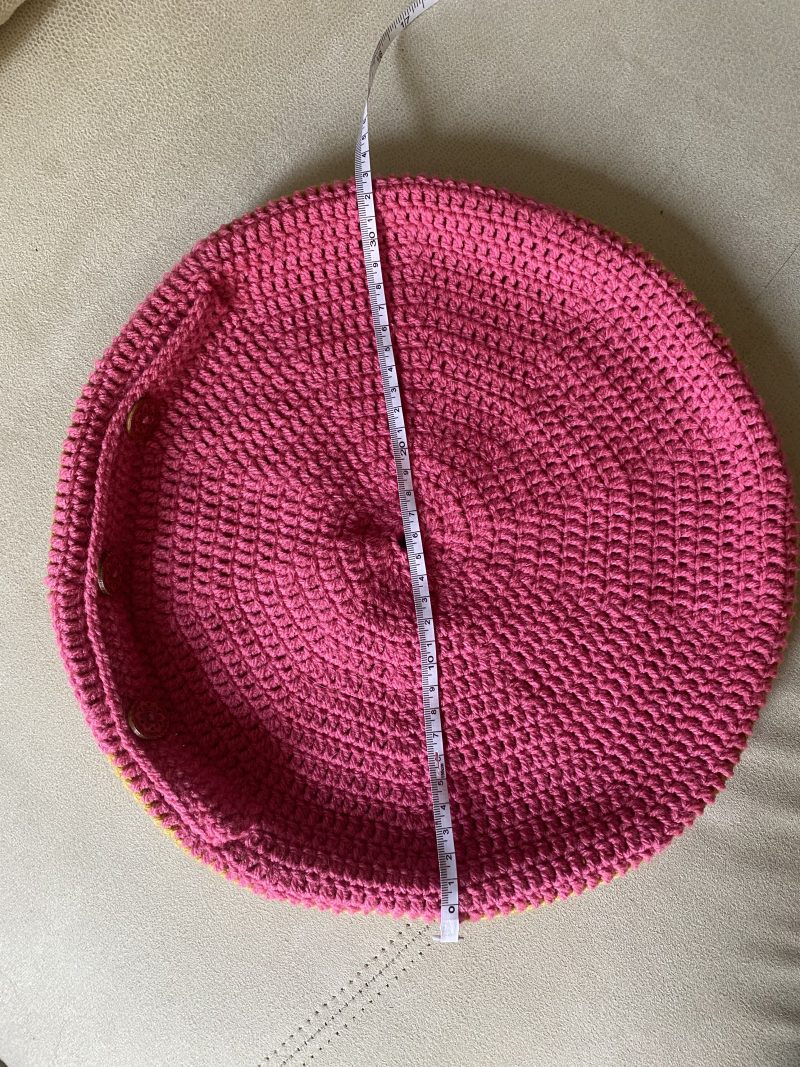 Crochet round removable cushion cover