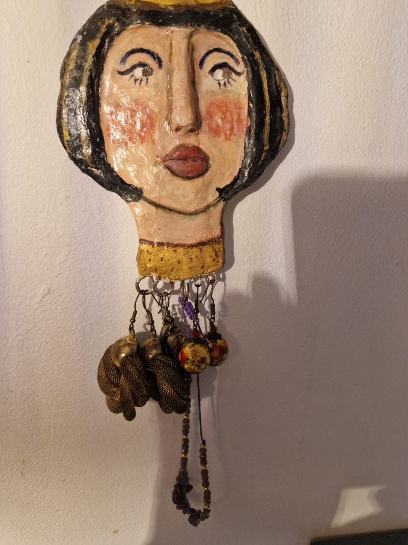 Art deco style beautiful lady jewellery holder
