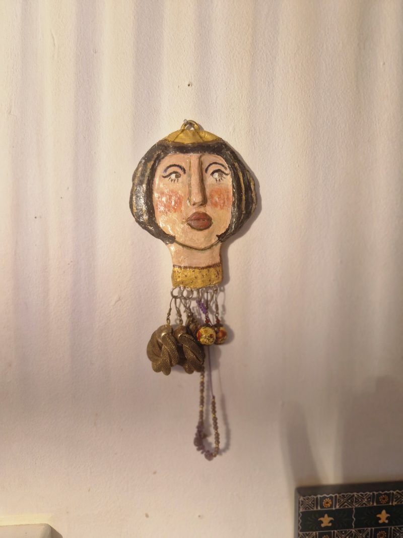 Art deco style beautiful lady jewellery holder