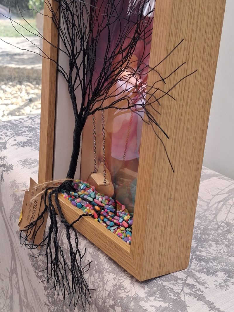 Rainbow Bright 3D picture with real moving swing