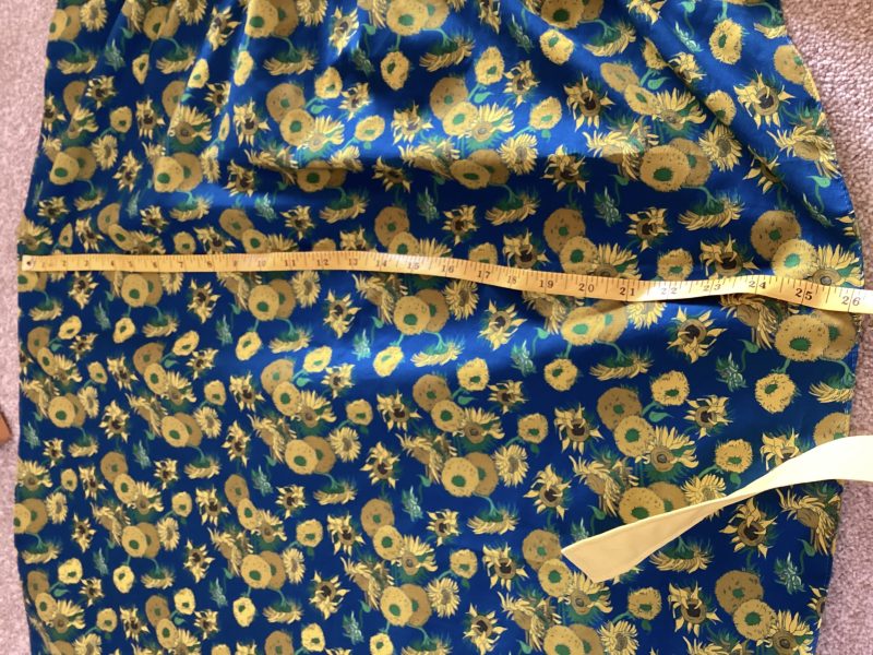 Classic Medium/Large Apron Handcrafted From Van Gogh’s Sunflowers Licensed Fabric