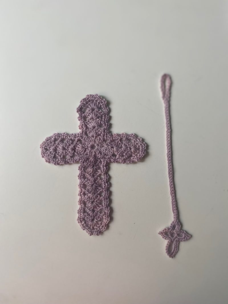 Crochet set of two crosses