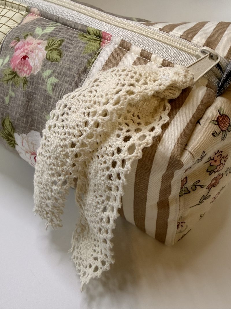 Vintage makeup bags/waterproof inside