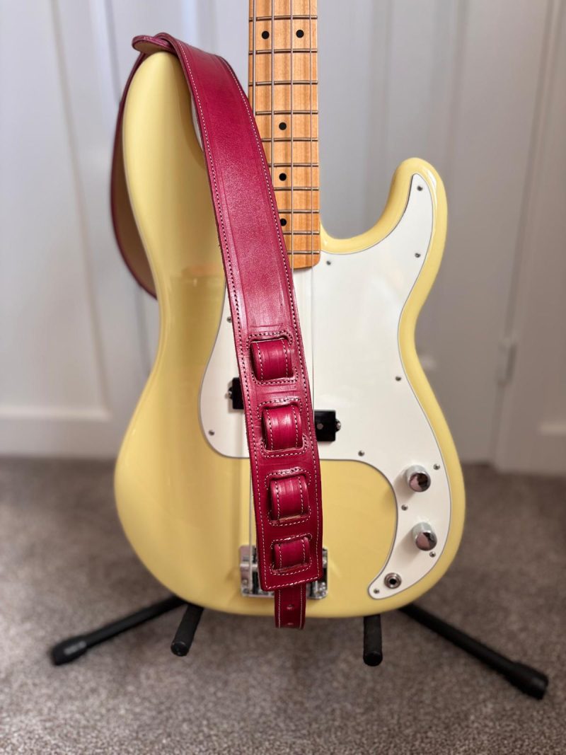 Handmade leather guitar and bass straps made in Mexico. Available in black, blue and burgundy.