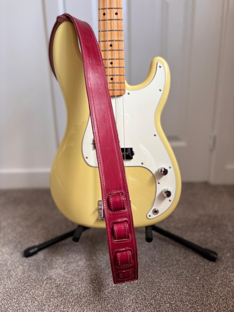 Handmade leather guitar and bass straps made in Mexico. Available in black, blue and burgundy.