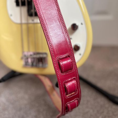 Handmade leather guitar and bass straps made in Mexico. Available in black, blue and burgundy.