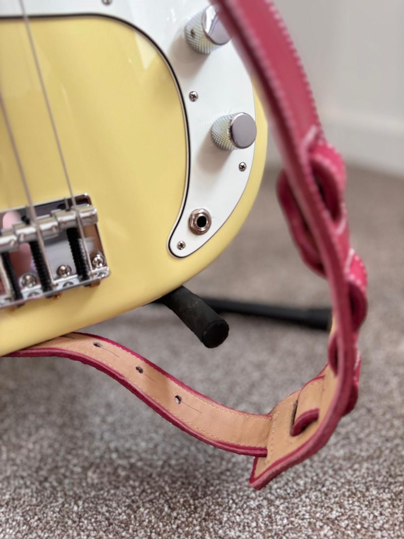 Handmade leather guitar and bass straps made in Mexico. Available in black, blue and burgundy.
