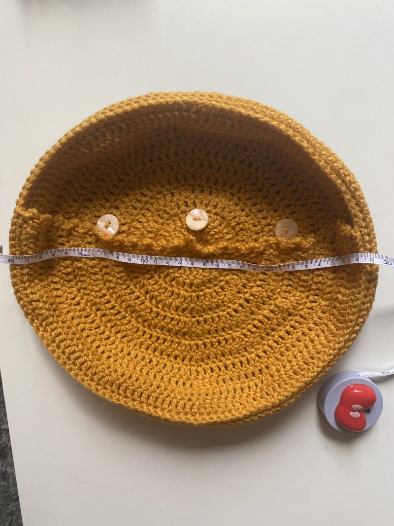 Crochet round removable cushion cover