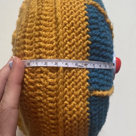 Crochet round removable cushion cover