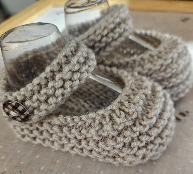 Hand knitted baby shoes 0-3 months