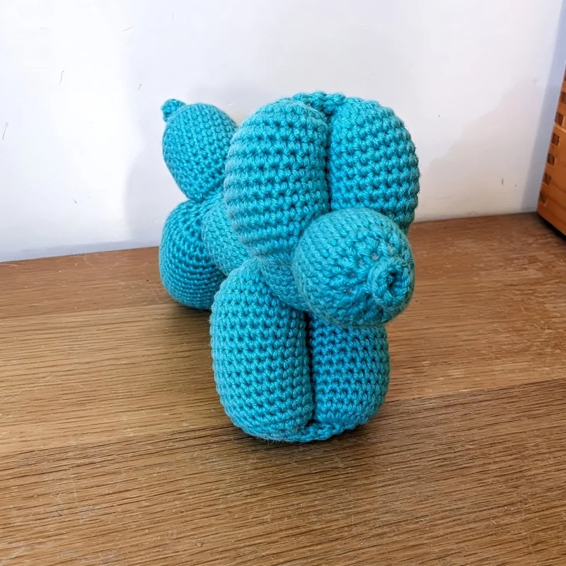 Teal Crochet Balloon Dog | Desk decor, Art Deco Gift