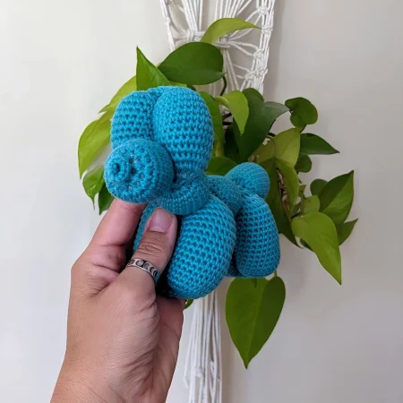 Teal Crochet Balloon Dog | Desk decor, Art Deco Gift