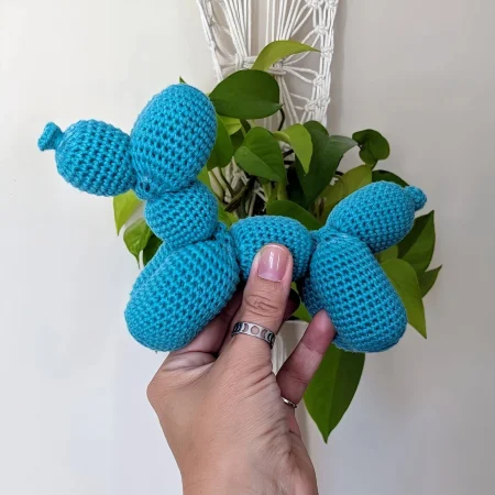 Teal Crochet Balloon Dog | Desk decor, Art Deco Gift