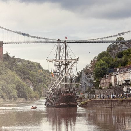 El Galeon 24" x16" Forex Print
