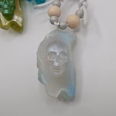 Arcane Artefacts: Elemental Spirit Shards – set of 5 crystal resin pendants | UV, glow | LARP, cosplay, theatre