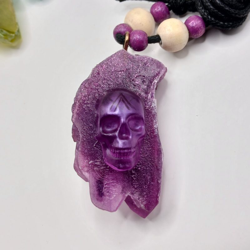 Arcane Artefacts: Elemental Spirit Shards – set of 5 crystal resin pendants | UV, glow | LARP, cosplay, theatre