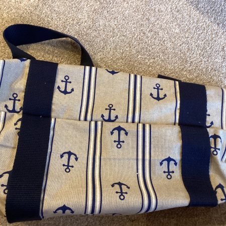 Navy/Beige Nautical Seaside Themed Anchor Lined Zipped Medium/Large Beach Bag