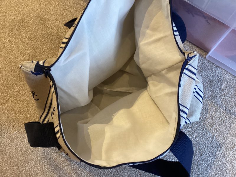 Navy/Beige Nautical Seaside Themed Anchor Lined Zipped Medium/Large Beach Bag