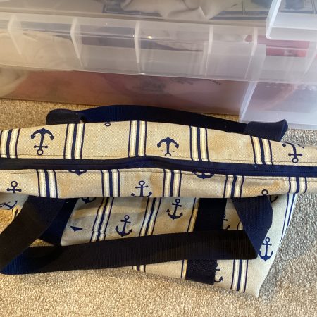 Navy/Beige Nautical Seaside Themed Anchor Lined Zipped Medium/Large Beach Bag