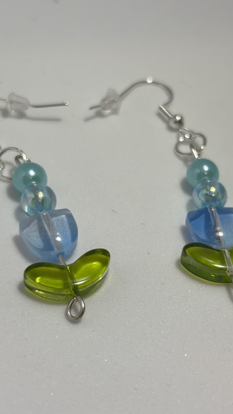 Handmade Tulip Bead Earrings