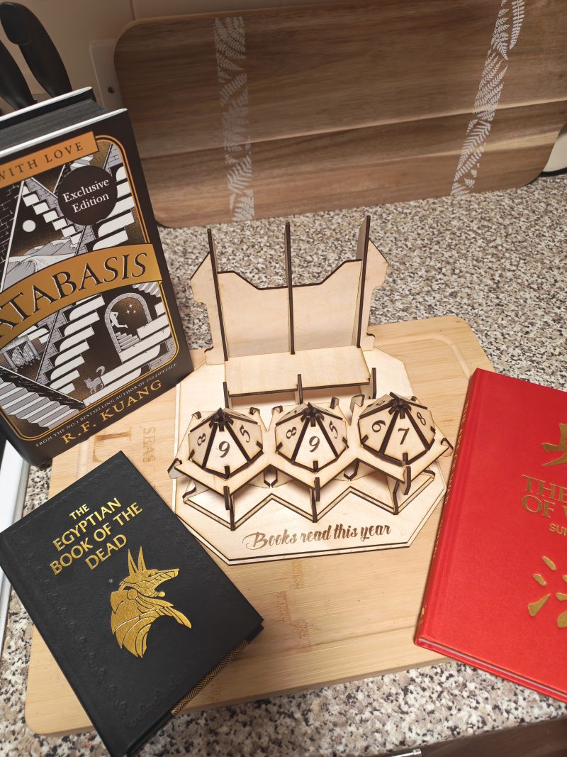 laser cut books stand