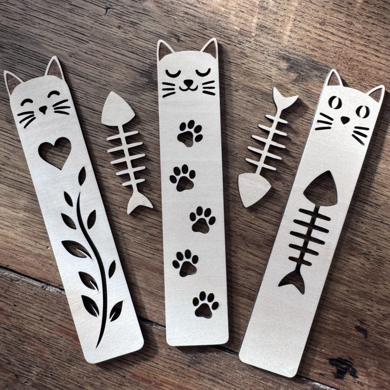 Cat Laser Cut 15cm x 3cm x 3mm Wooden Bookmarks