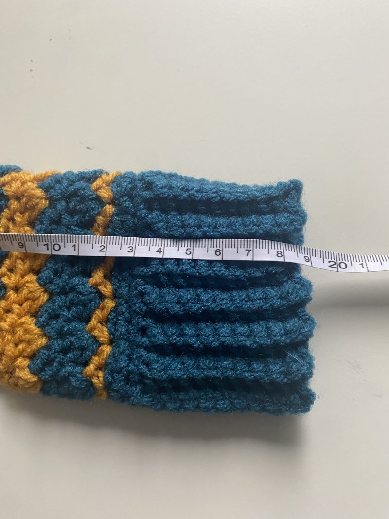 Crochet wrist warmers