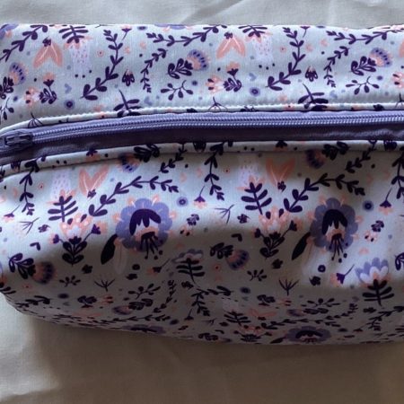 Small/Medium Purple Lined Wadded Zipped Pouch Make Up/Wash Bag