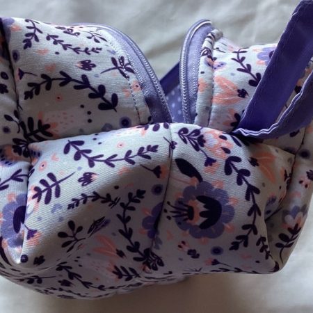 Small/Medium Purple Lined Wadded Zipped Pouch Make Up/Wash Bag