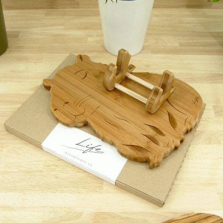 Capybara Chopping Board – Handmade Bamboo Cutting & Serving Board