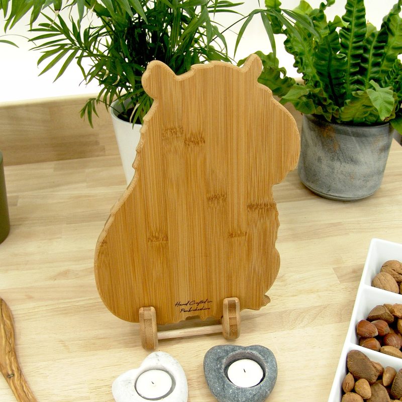 Capybara Chopping Board – Handmade Bamboo Cutting & Serving Board