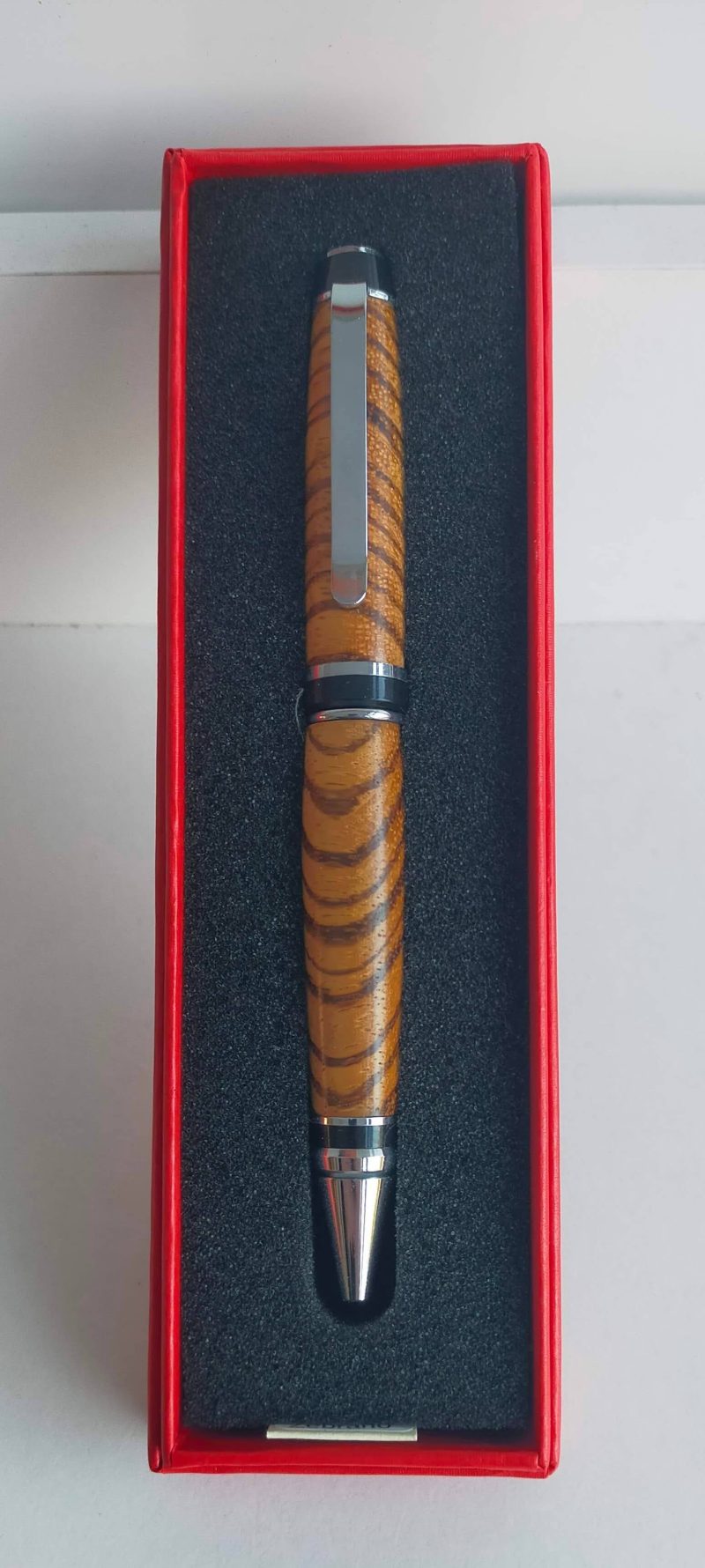 ZEBRANO Cigar style twist pen. inc spare refill and presentation box.